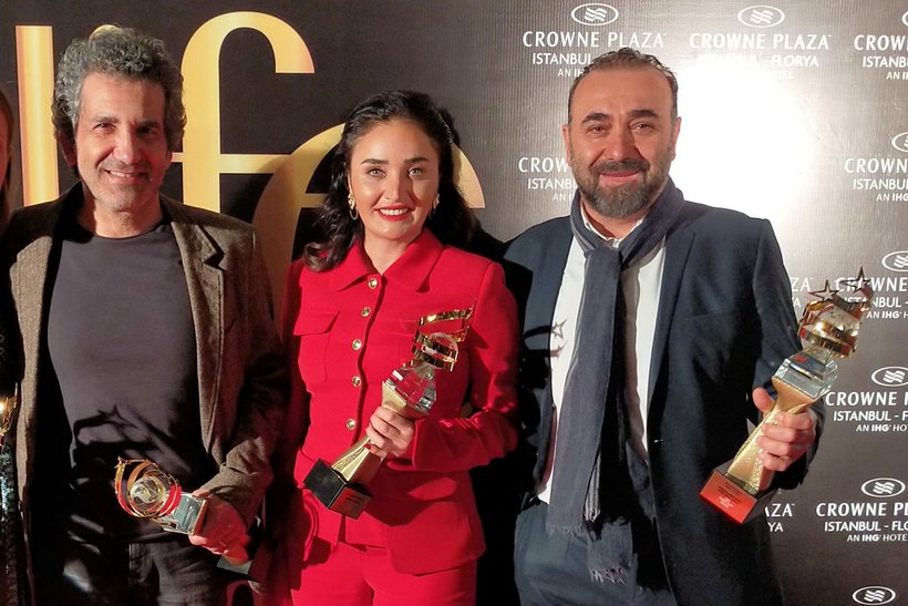 atv’ye ödül yağmuru