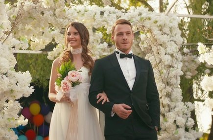 Bu Şehir Arkandan Gelecek