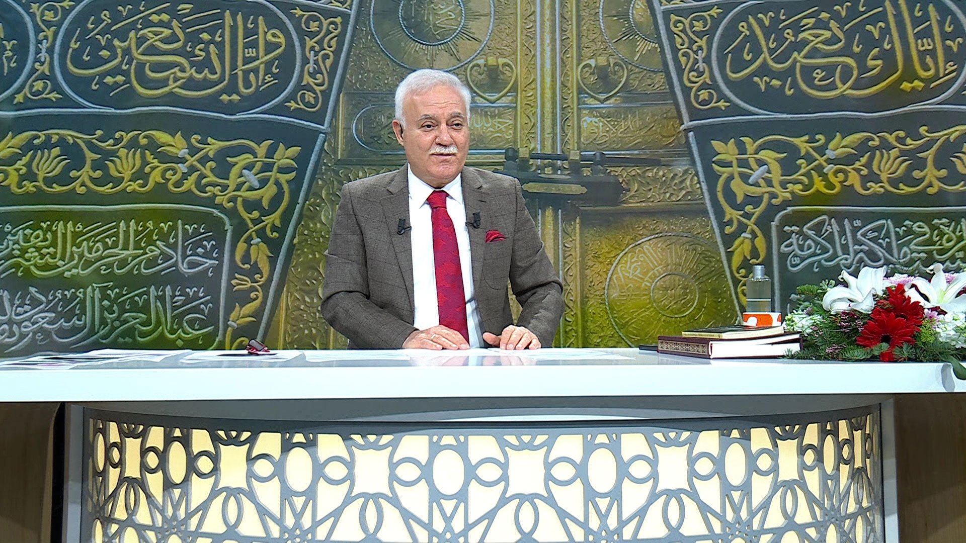 Nihat Hatipoğlu'ndan, Peygamberimizin anne hakkı ve sevgisi üzerine sözleri...