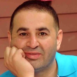 Şafak Sezer  kimdir? Şafak Sezer  Biyografisi