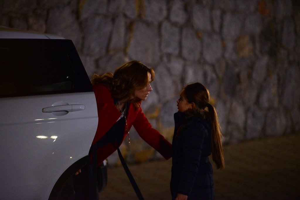 Leyla’dan büyük itiraf!.. 18. bölüm fotogaleri