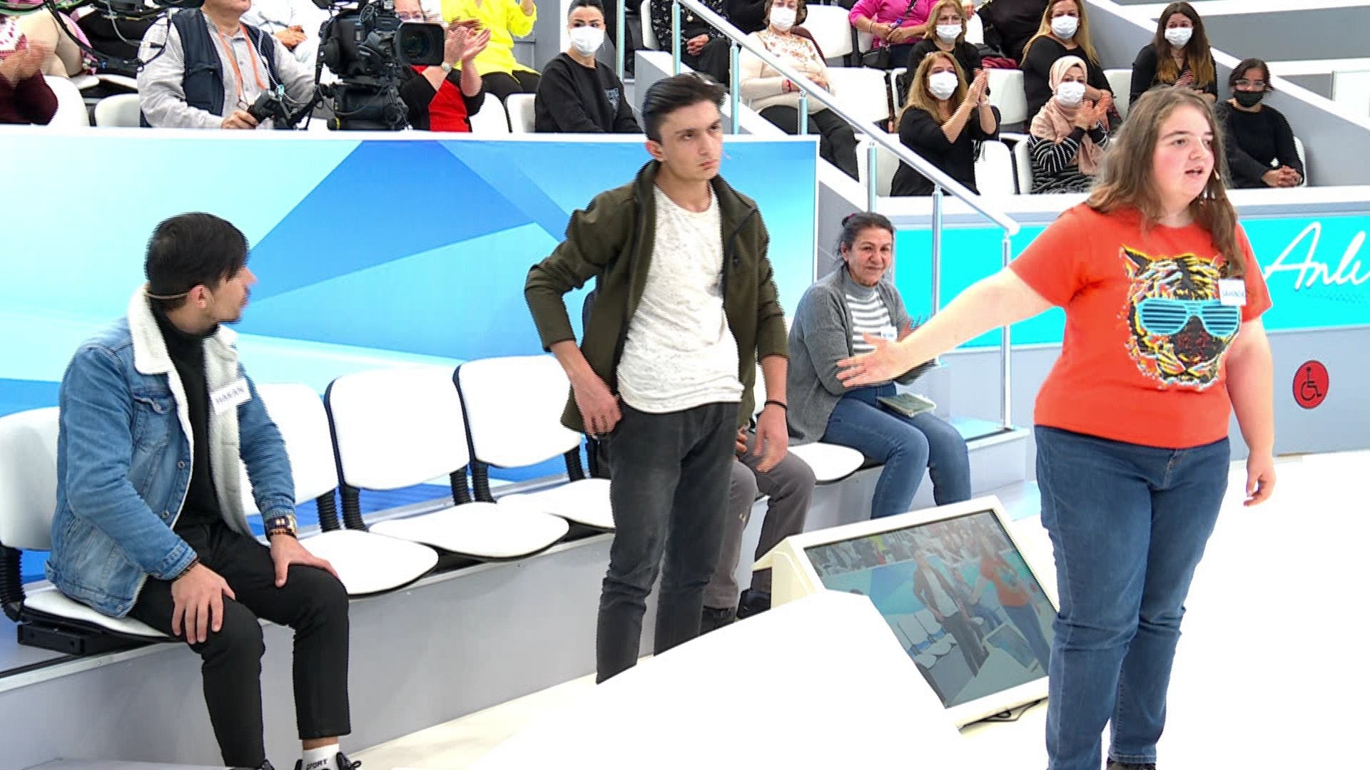 Böyle açıklama görülmedi. "Çok dersim var bitiremem, evleneceğim"  diyen Şahinde Karakılıç evine dönecek mi?