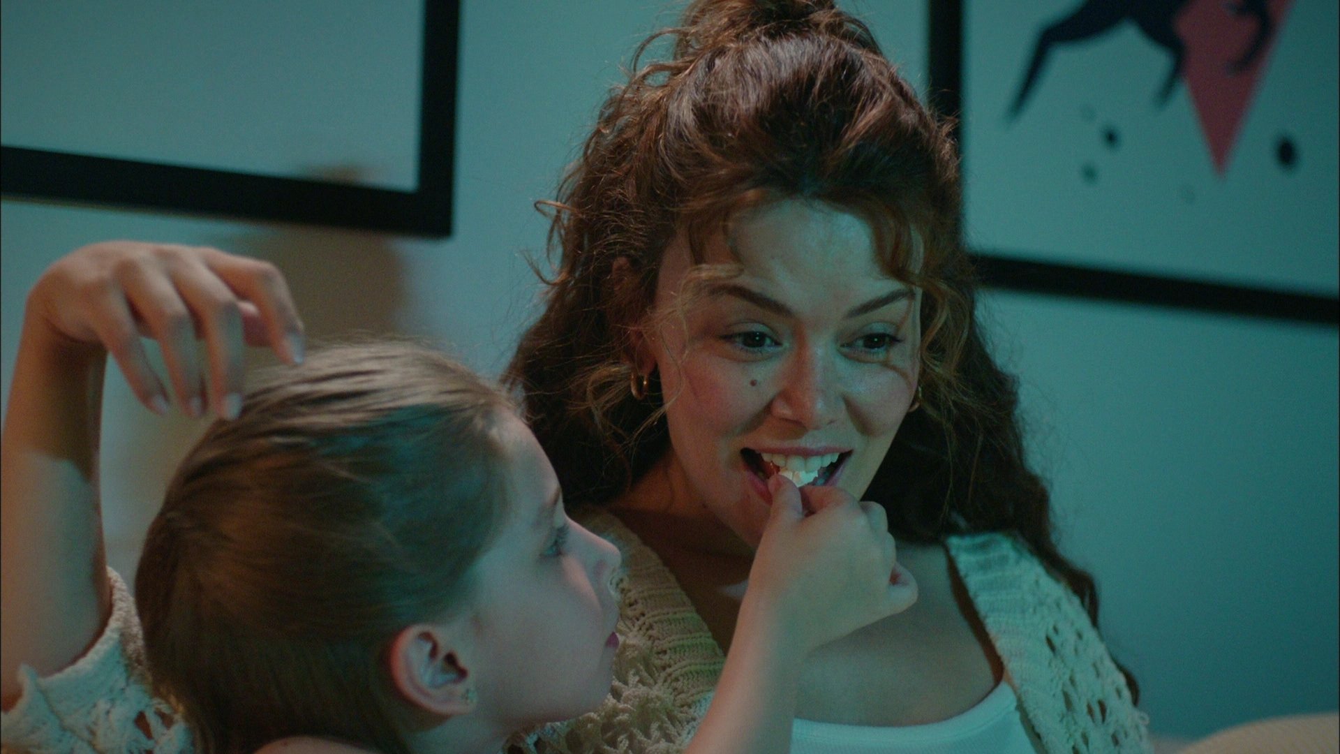 Elif ve Güneş'in sımsıcak ilişkisi...