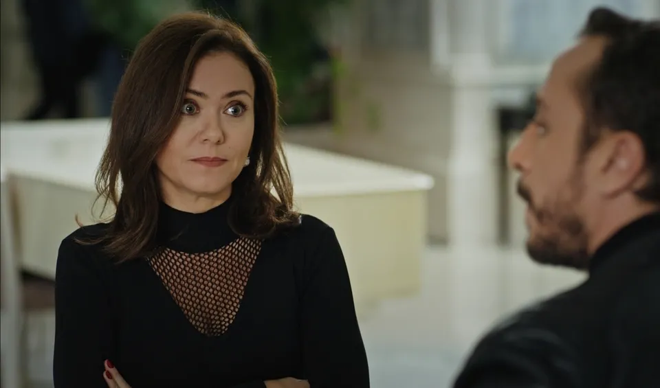 Özlem her şeyi öğrenmiş!