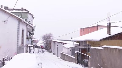 İstanbul kara teslim oldu