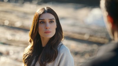 Yıldızlar Bana Uzak