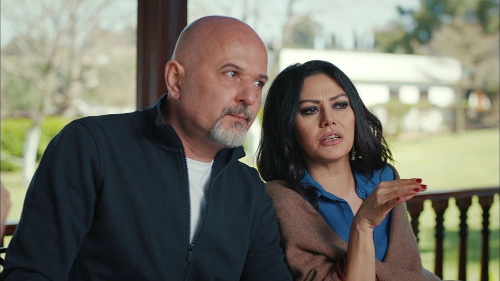 Kertenkele 25. bölüm replik galerisi