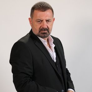 Gözleri KaraDeniz | Kadro | Kınalı