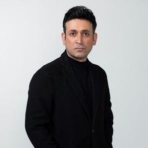 Sinan Çalışkanoğlu  kimdir? Sinan Çalışkanoğlu  Biyografisi