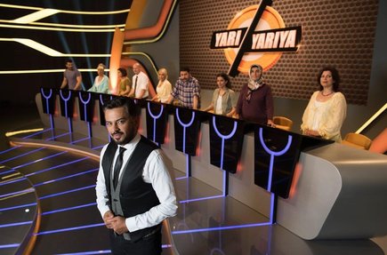 Yarı Yarıya bu akşam 20:45'de atv'de başlıyor!