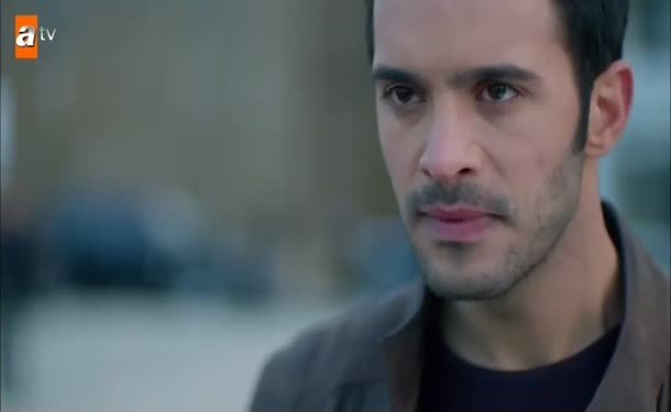 Tekin gerçeği öğrendiğini Adnan’a söylüyor