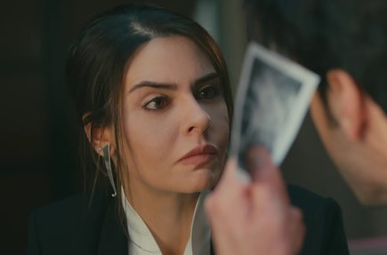 Sema, Emir’e hamile olduğunu söyledi!