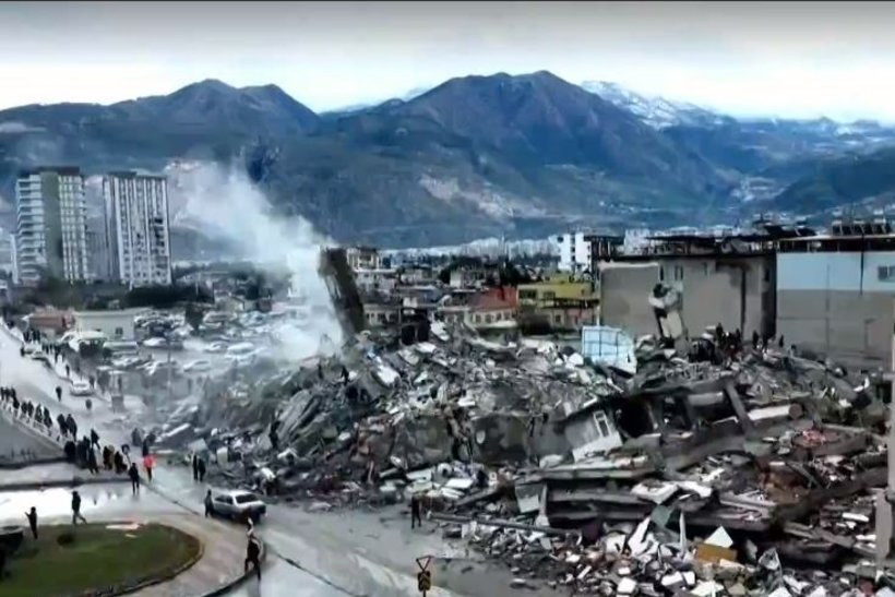 Yüzyılın en büyük felaketi... Depremde can kaybı  8 bin 574...
