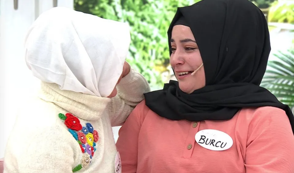 22 yıllık hasret Esra Erol’da sona erdi!