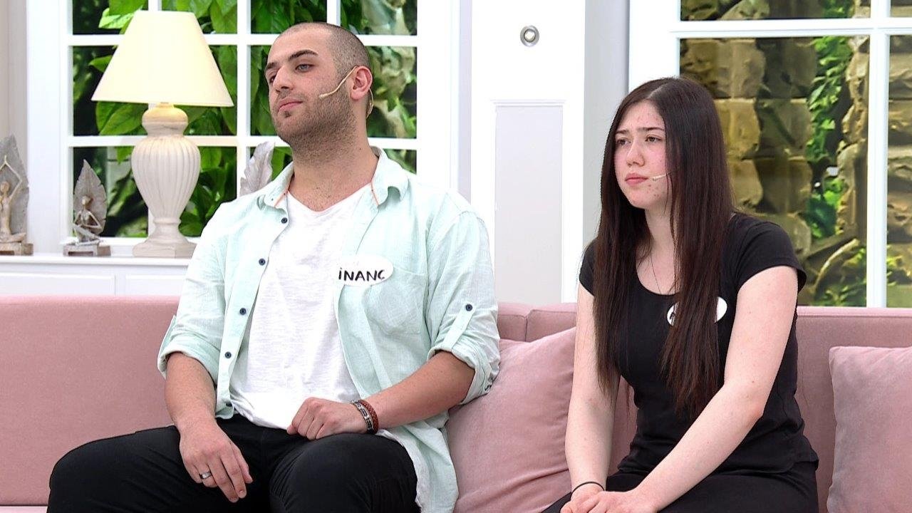 Emine Teyze, kızı Ayşe Şeyma'ya sarıldı