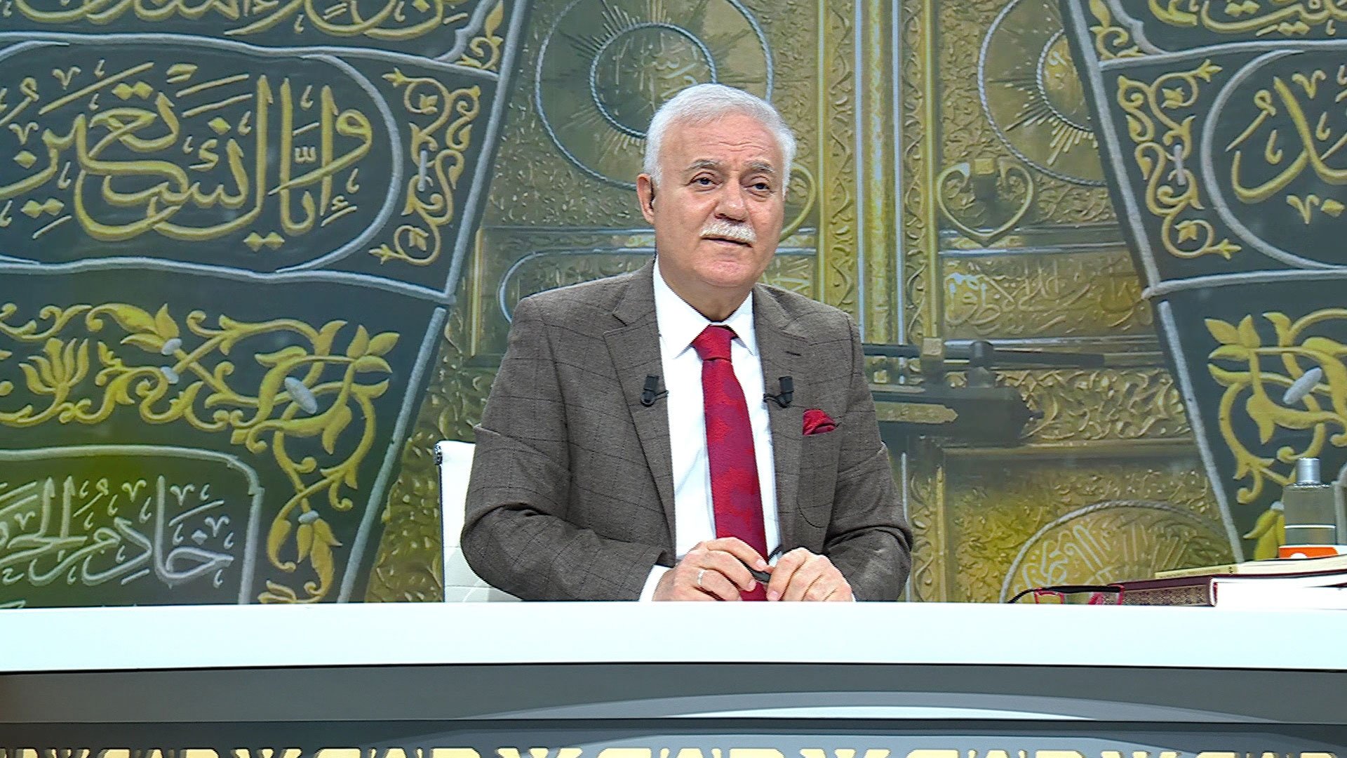 Nihat Hatipoğlu'ndan, Peygamberimizin anne hakkı ve sevgisi üzerine sözleri...