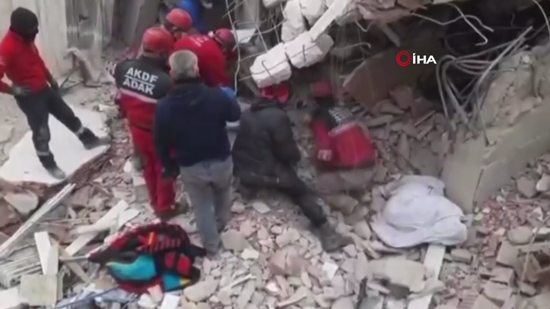 Üniversiteler online eğitime geçiyor