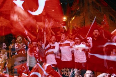 Altı Üstü İstanbul’dan Milli Takım’a destek!