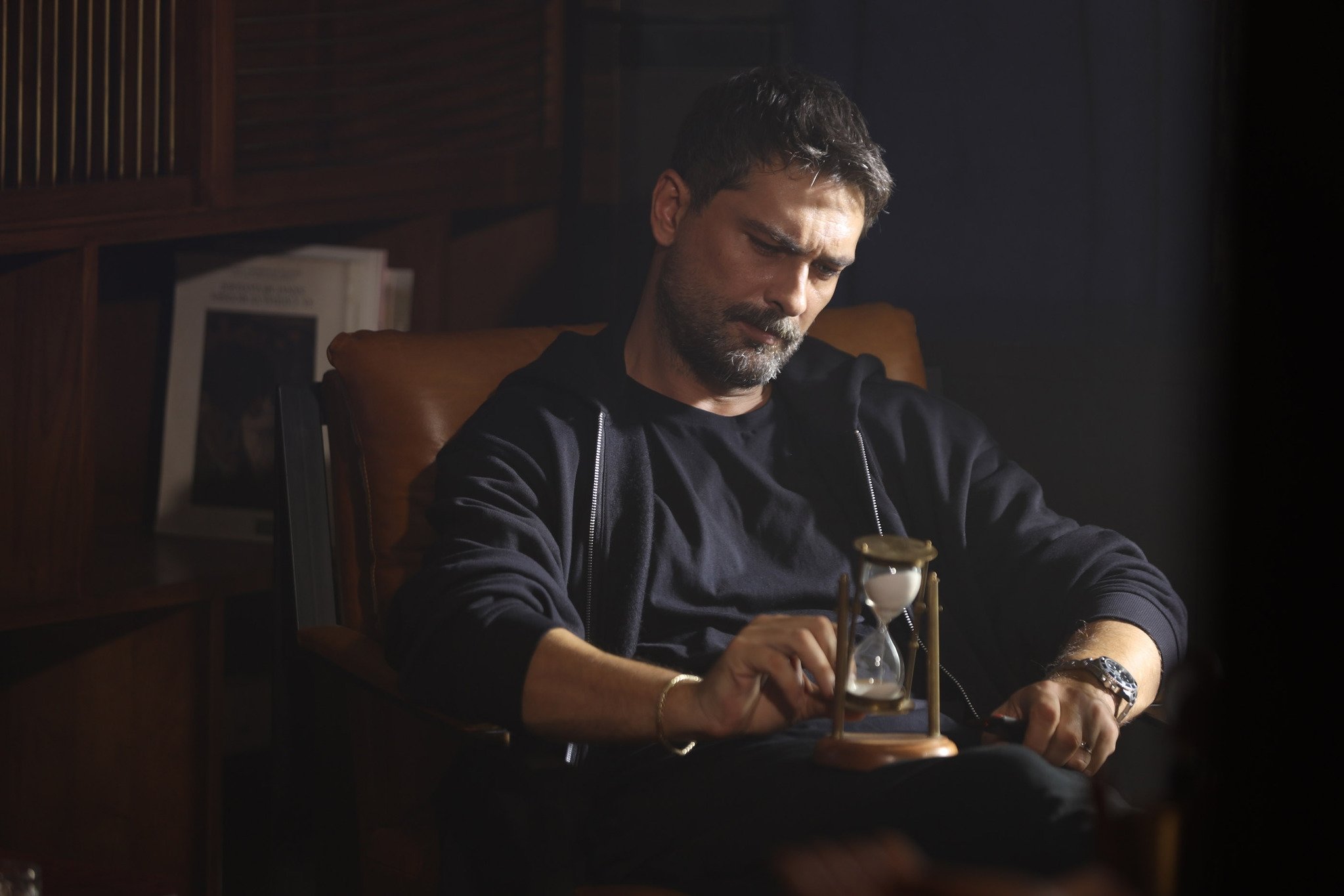 Aynadaki Yabancı Cumartesi atv'de başlıyor