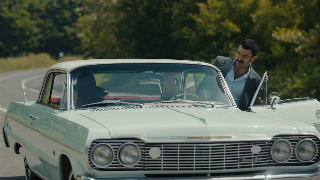 Karadayı'nın Unutulmaz Klasik Otomobilleri