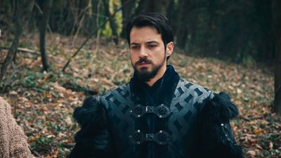 Orhan Bey, zikir halkasında...