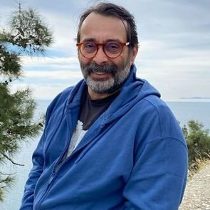 Arif Pişkin  kimdir? Arif Pişkin  Biyografisi