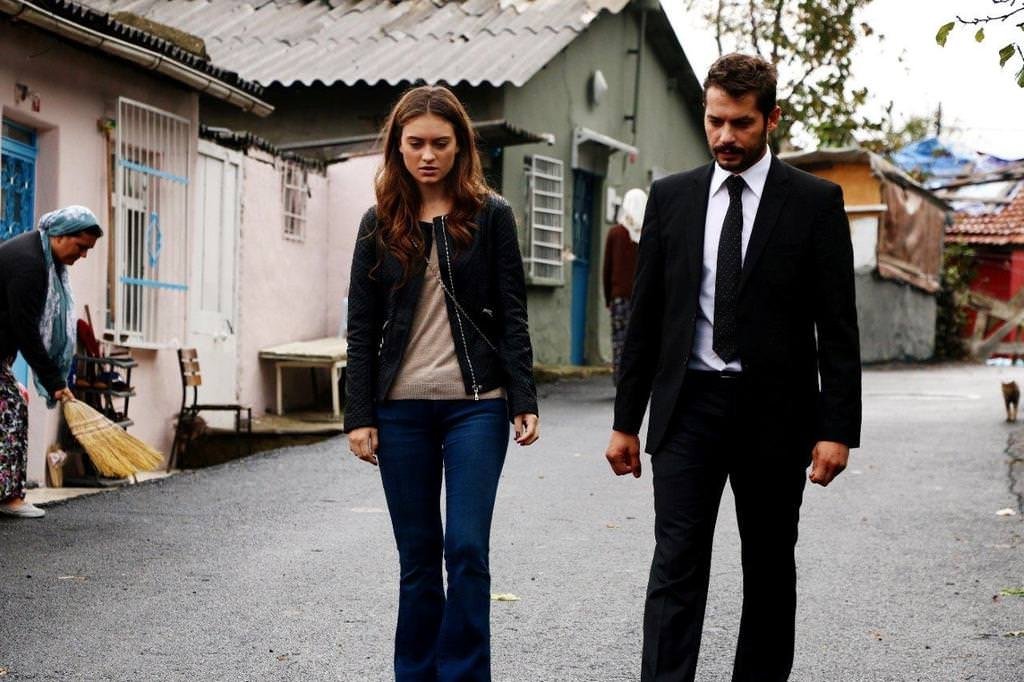 Büyük bir yalanın içinde…28.bölüm foto galeri