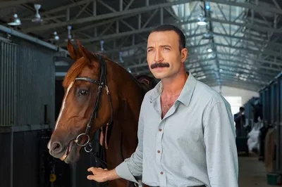 Perşembe’nin güneşi yine atv’de doğdu.