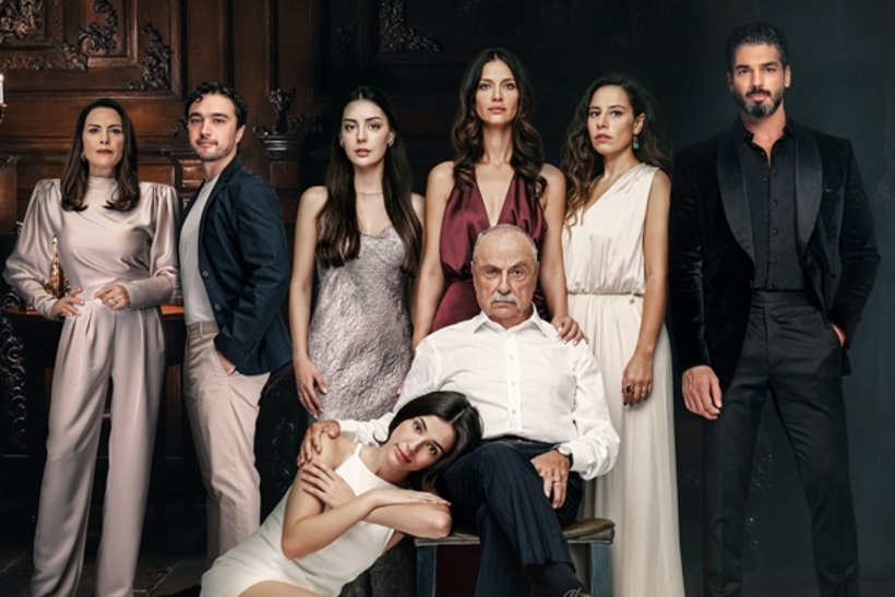 Karadut'tan çarpıcı afiş