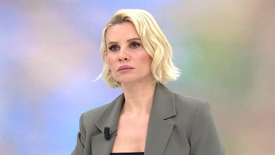 Esra Erol’da