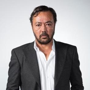 Engin Benli kimdir? Engin Benli Biyografisi