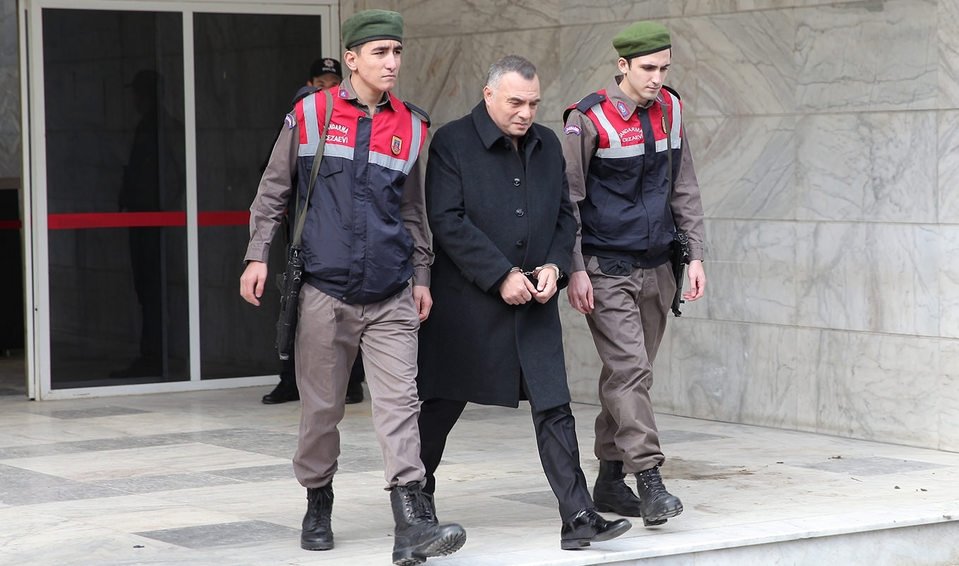 eskiya-dunyaya-hukumdar-olmaz