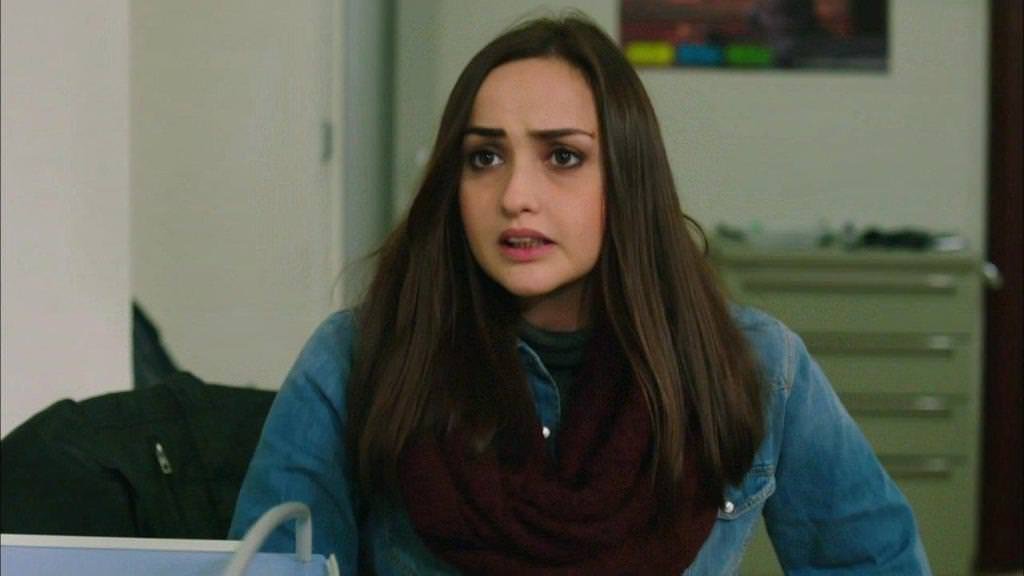 Ömer, ağabeyini sildi! 33.bölüm fotogaleri