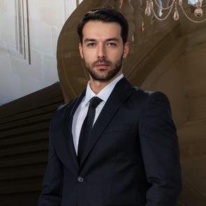 Hilmi Cem İntepe kimdir? Hilmi Cem İntepe Biyografisi