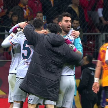 Galatasaray kupaya veda etti! Başakşehir yarı finalde...