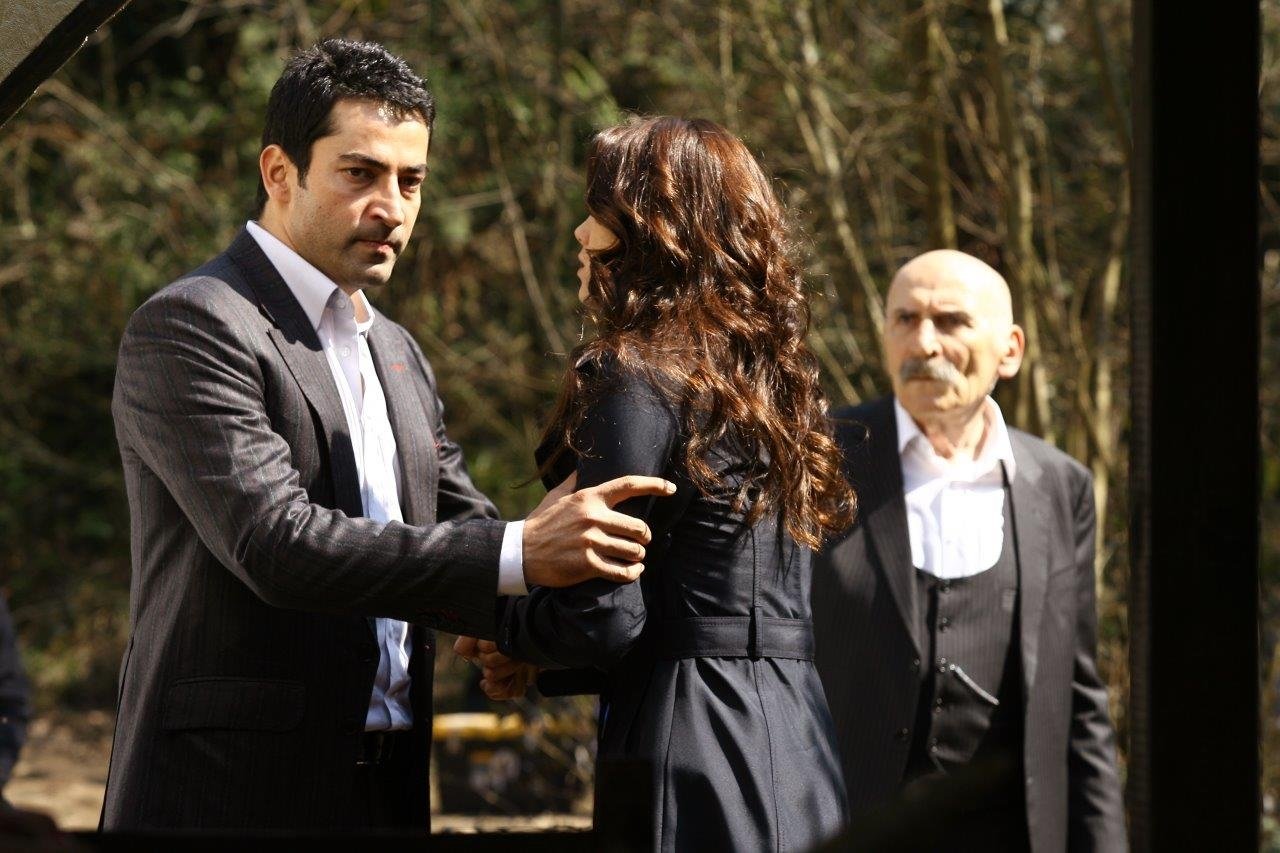 100 karede Ezel efsanesi