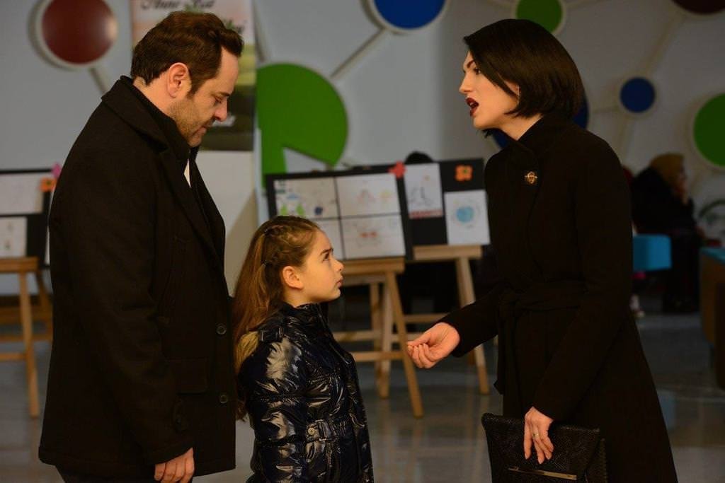 Son karar Elif’in! 17.bölüm foto galeri