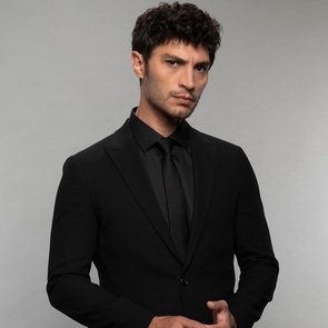 Sevmek Zamanı | Kadro | Kağan