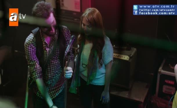 Yağmurdan Kaçarken - Ağlamak Güzeldir