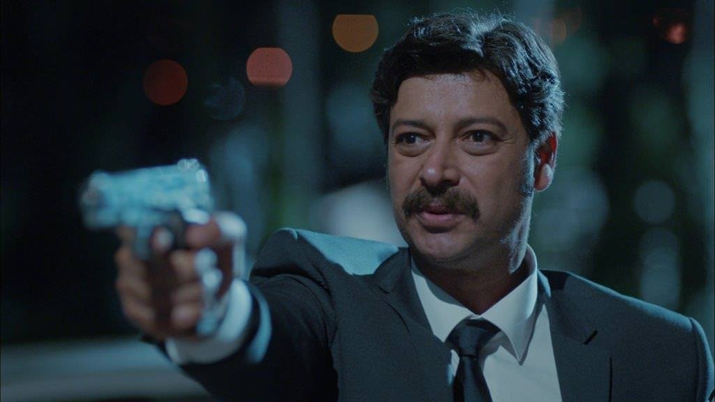 Kertenkele 32. bölüm replik galerisi