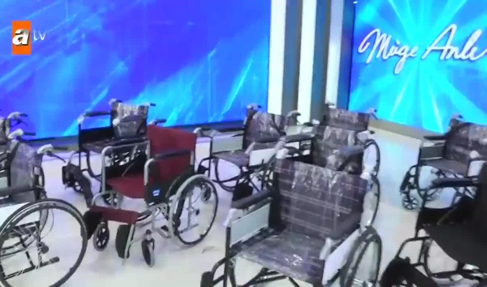 Muge Anli Dan Ihtiyac Sahiplerine Akulu Ve Tekerlekli Sandalye Atv