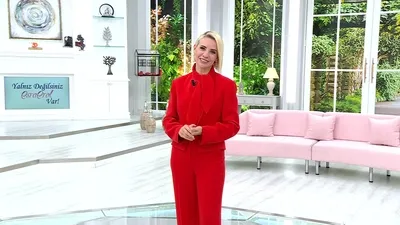 Esra Erol’da