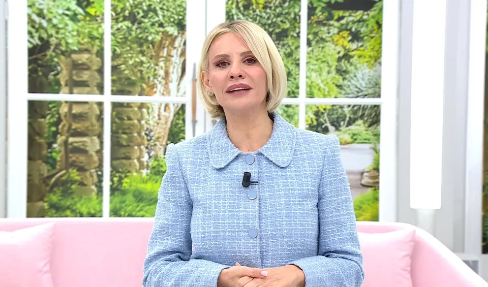 Esra Erol’da