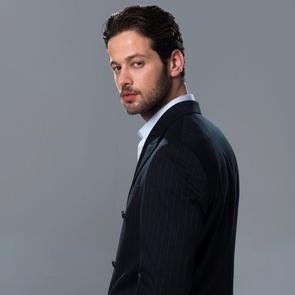 Yıldızlar Bana Uzak | Kadro | Han Varnalı