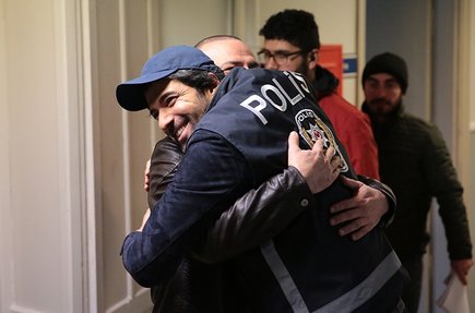 Ölene Kadar’ın eğlenceli kamera arkası