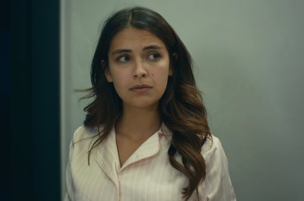 Burcu Güneş - Sihirbaz
