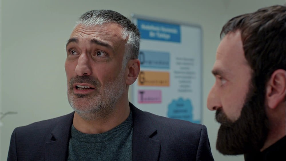 Kertenkele 26. bölüm replik galerisi