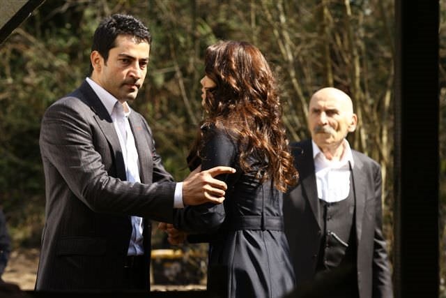 Эзель турецкий сериал актеры и роли фото