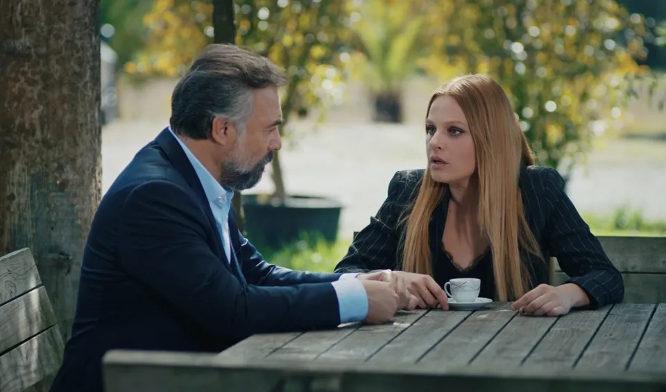 Beni seviyor musun?