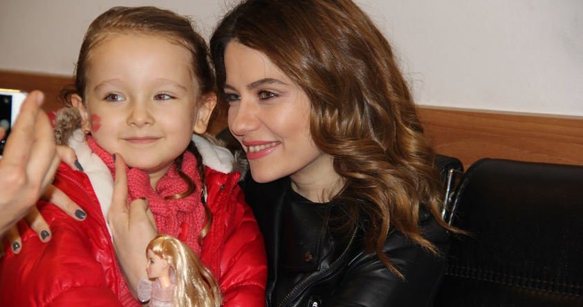 Kertenkele seti sevgi dolu